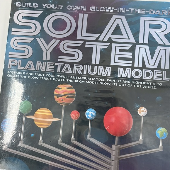 4M KidzLabs Glow In The Dark Solar System Planetarium Model NEW 8Y & Up - Picture 4 of 12